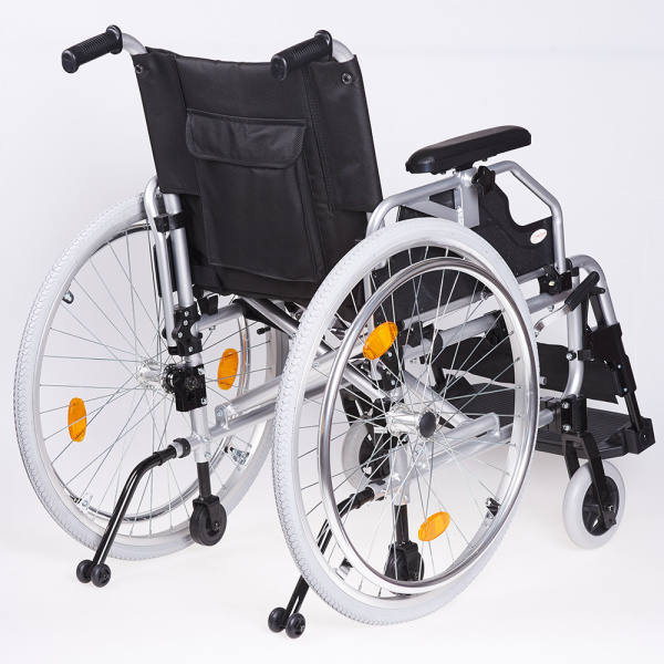 Кресло-коляска для инвалидов FS 959 LQ "Armed", Для труднопроходимых мест и возможностью регулировки положения задних колес по высоте