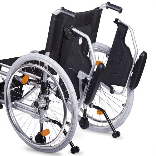 Кресло-коляска для инвалидов FS 959 LQ "Armed" фото 14