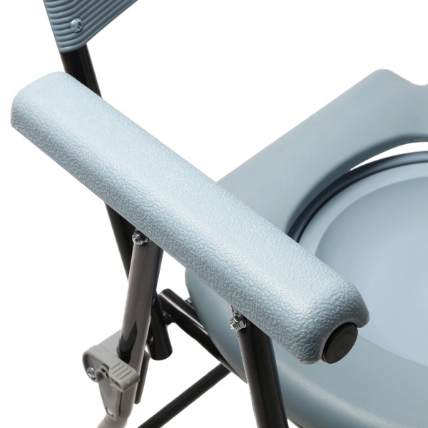 Кресло-туалет с санитарным оснащением "Доступная-среда.kz" (KRT992, Складной), Представляет собой оптимальное решение для обеспечения барьерной среды и дает возможность пациентам с ограниченными двигательными способностями чувствовать себя комфортно и уверенно